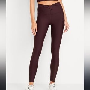 Old navy purple plum active power soft extra high-rise leggings go dry large